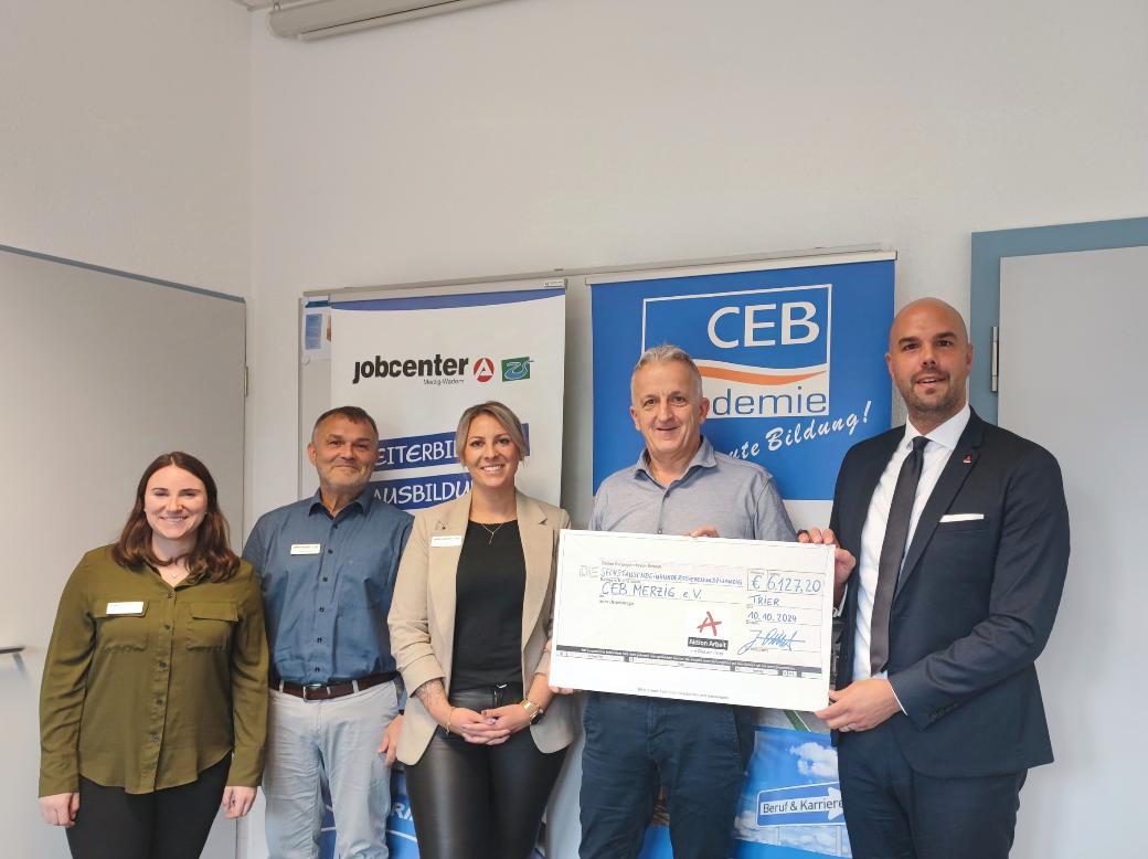 Scheckübergabe CEB Merzig